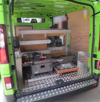 Kits d'aménagement bois pour fourgons, véhicules utilitaires et VUL   Amenagement camionnette, Aménagement camionette, Véhicule utilitaire